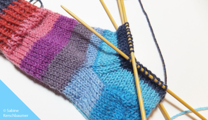 Babysocke stricken: Zwickel