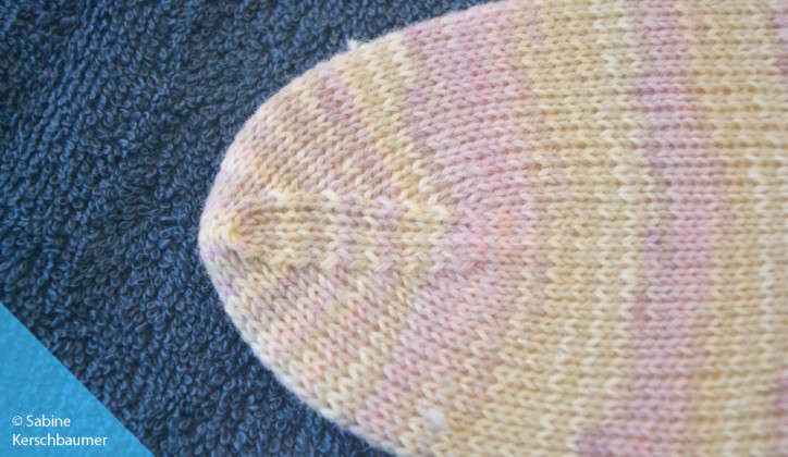 Strümpfe stricken
