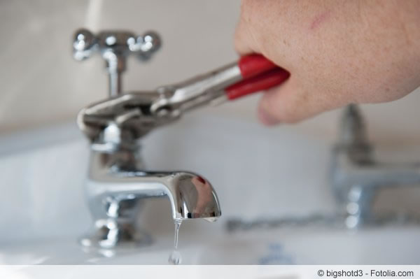 Wasserhahn entkalken