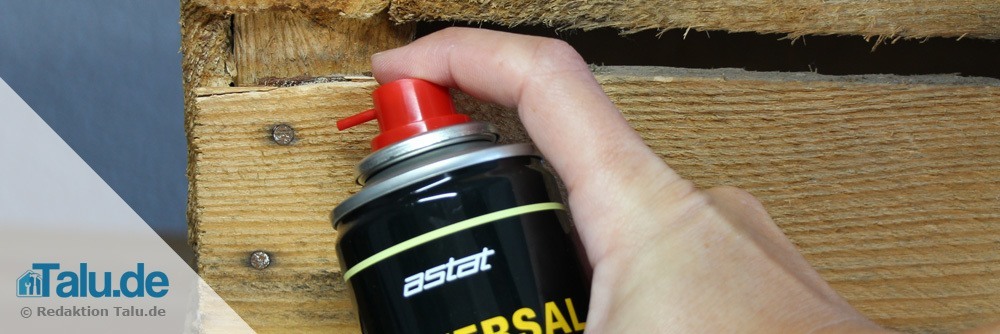 Um alte Schrauben leichter lösen zu können, verwenden Sie Ölspray (WD40)