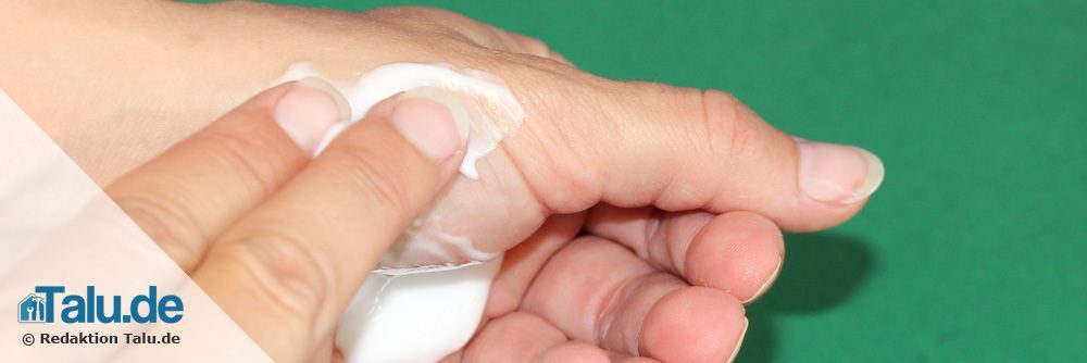 Silikon mit Creme oder Babyöl entferenen