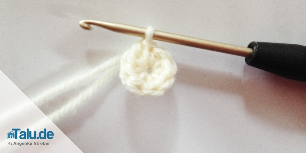 babysocken-haekeln-fadenring
