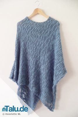 Selbst gestrickter Poncho