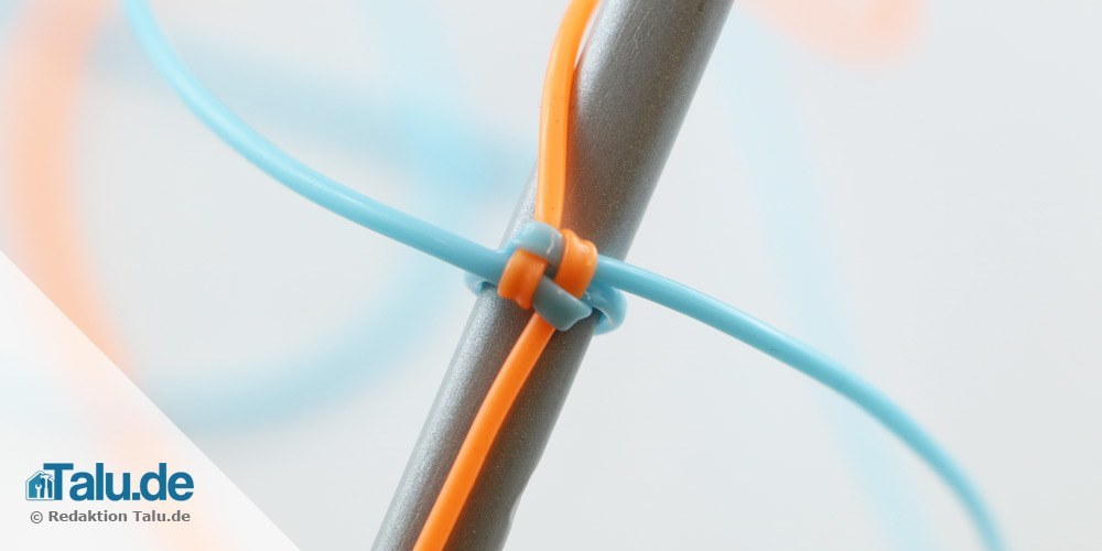 Scoubidou mit runden Knoten flechten
