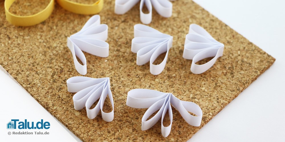 Quilling Blüte basteln