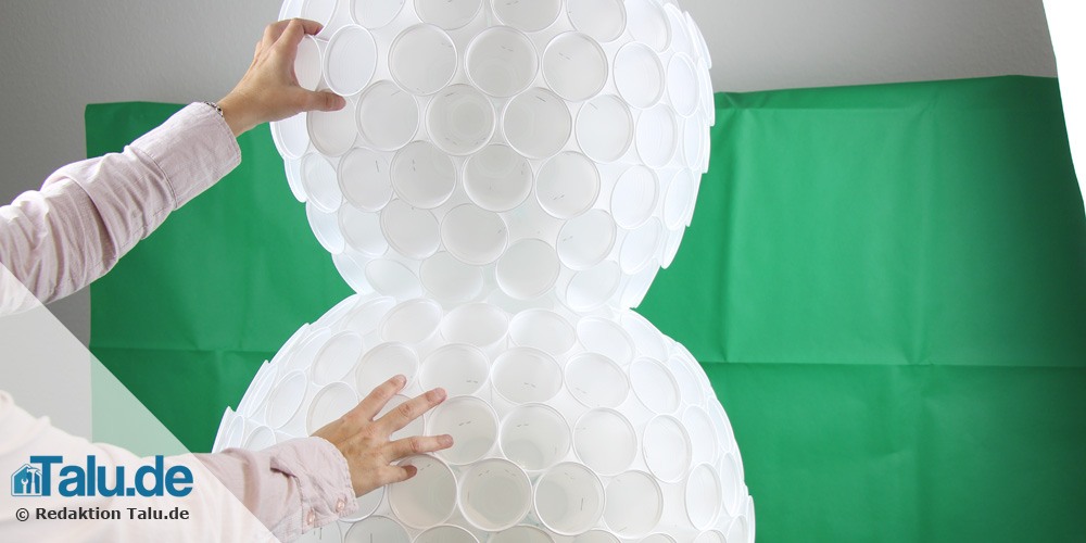 Schneemann aus Plastik