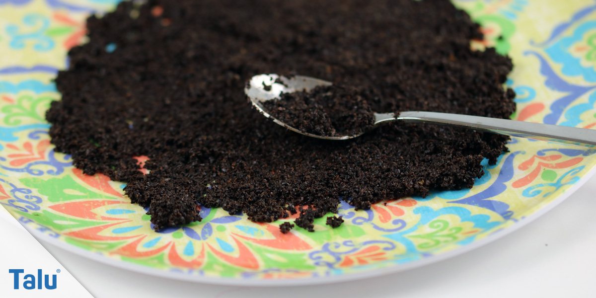 Kaffeesatz trocknen