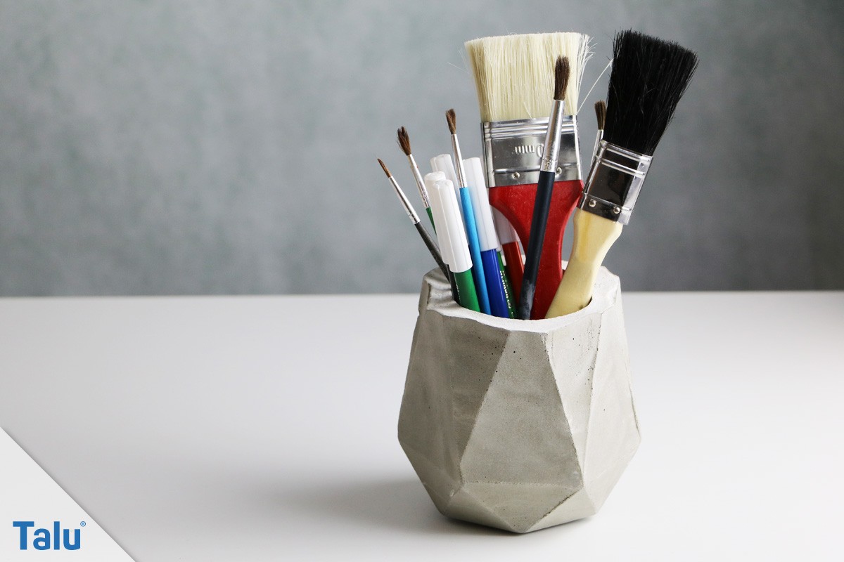 Origami Becher aus Beton