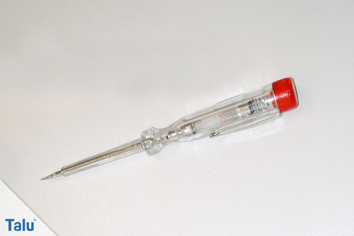 Spannungsprüfer