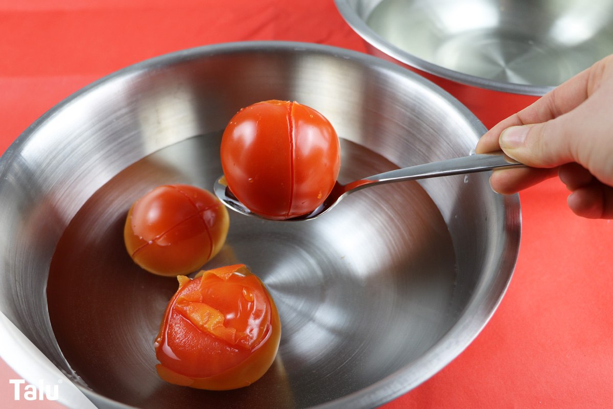 Tomaten blanchieren