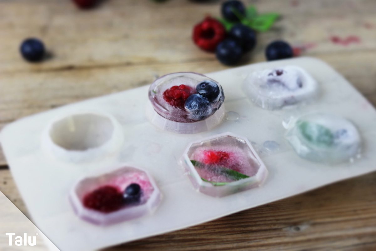 Fruchteiswürfel