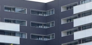 Loggia und Balkon