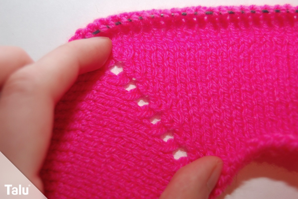 Raglan stricken