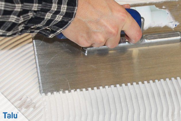 Fliesen auf Fliesen kleben - DIY-Anleitung - Talu.de