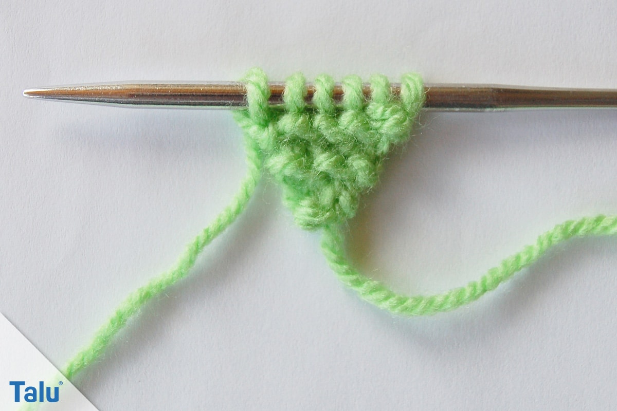 Herz stricken nach fünf Reihen