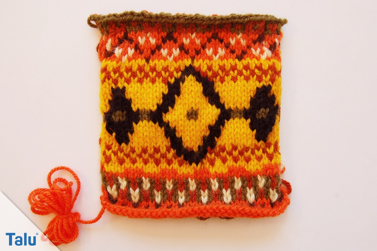 fertig gestricktes Ethno Muster