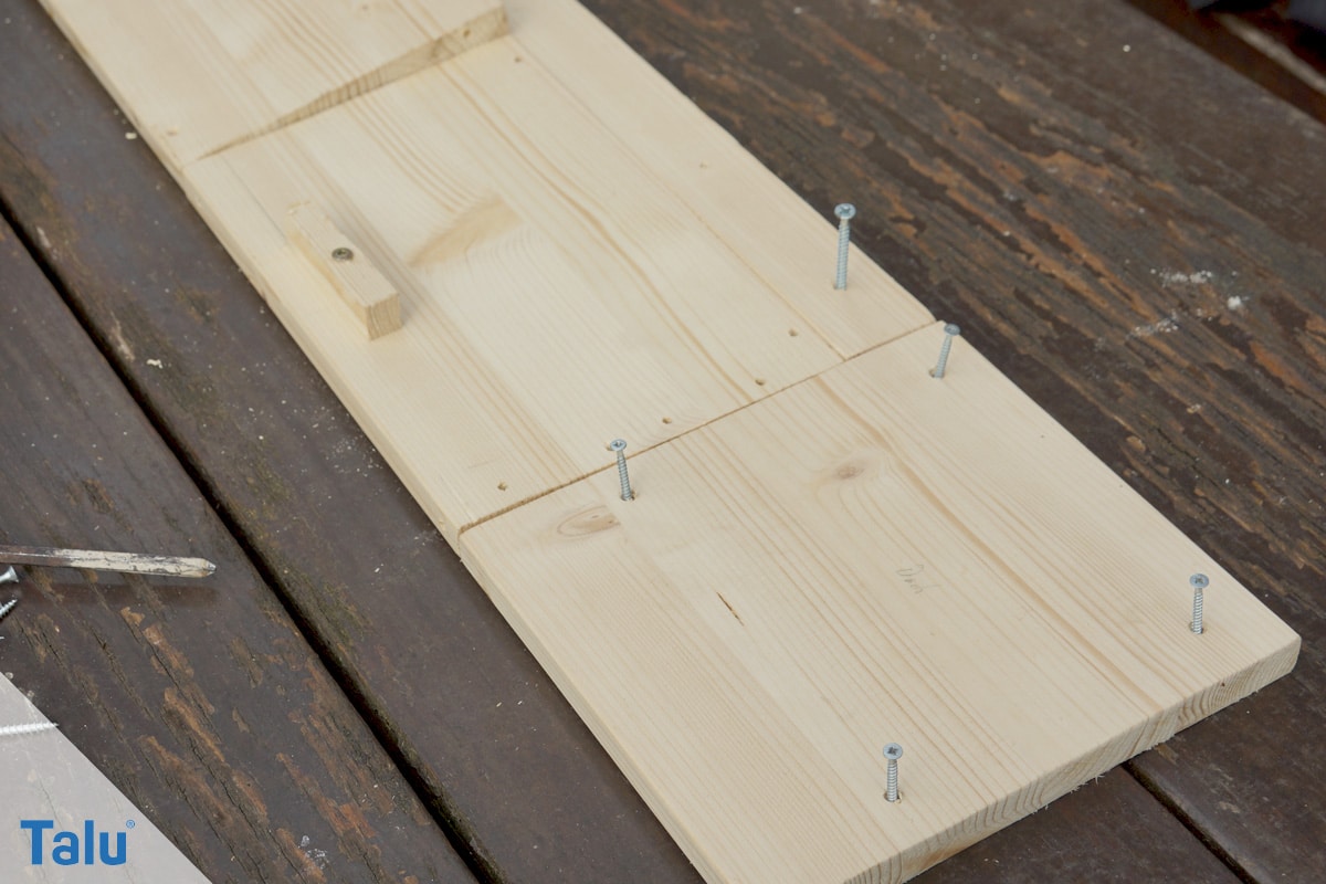 Kobel bauen, Eichhörnchenhaus, Holzplatten und Schrauben