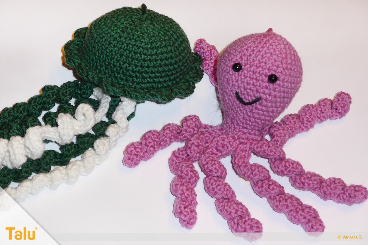 Qualle häkeln – Anleitung für Amigurumi Krake / Oktopus