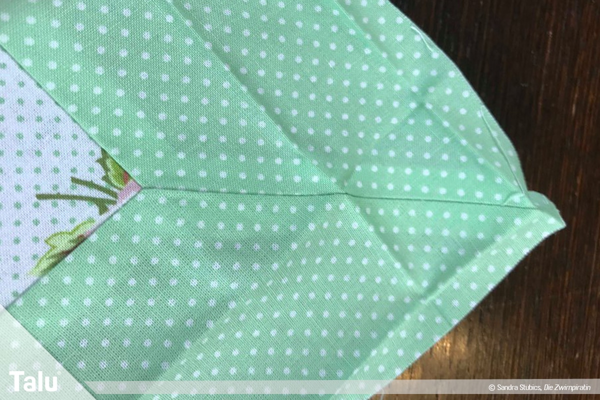Tischdecke nähen mit Rand, Tischtuch auf rechts wenden