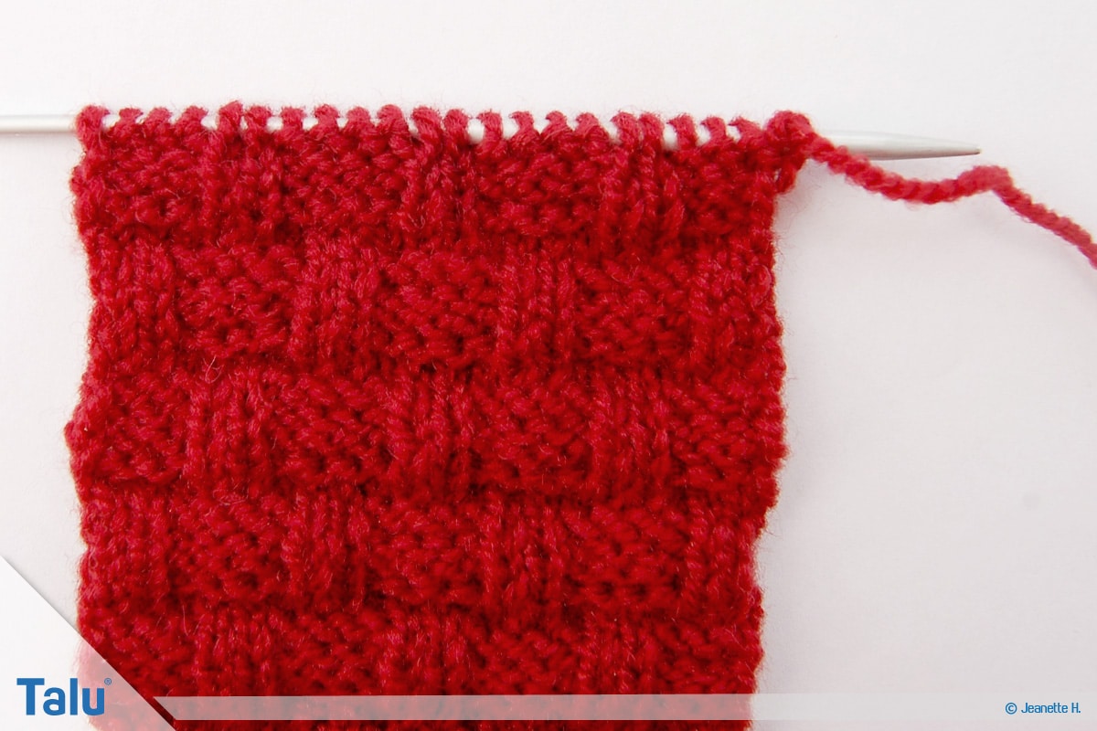 Welche Wolle für Babydecke, Flechtmuster stricken