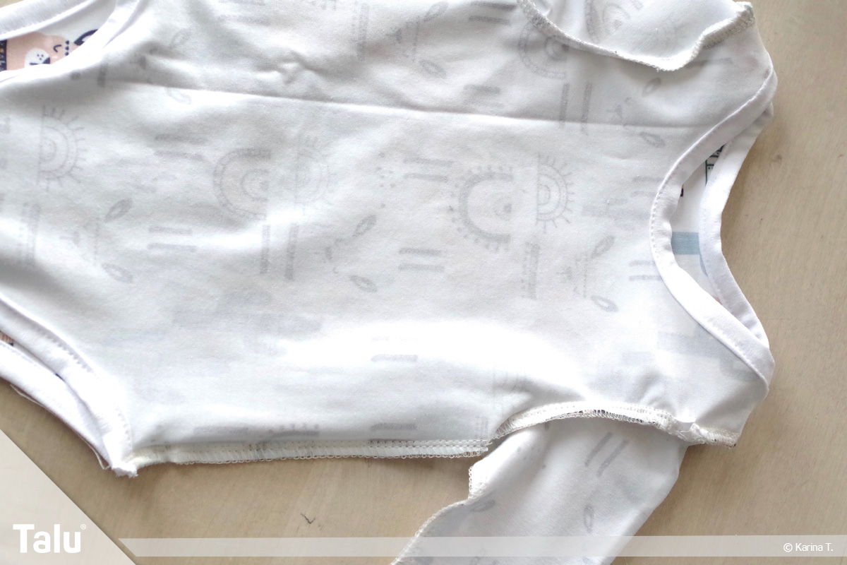 Baby Body nähen, Body auf Links gedreht zusammennähen