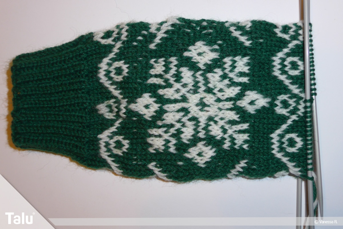 Gestrickte Socken, Norwegermuster, gestrickter Socken-Schaft