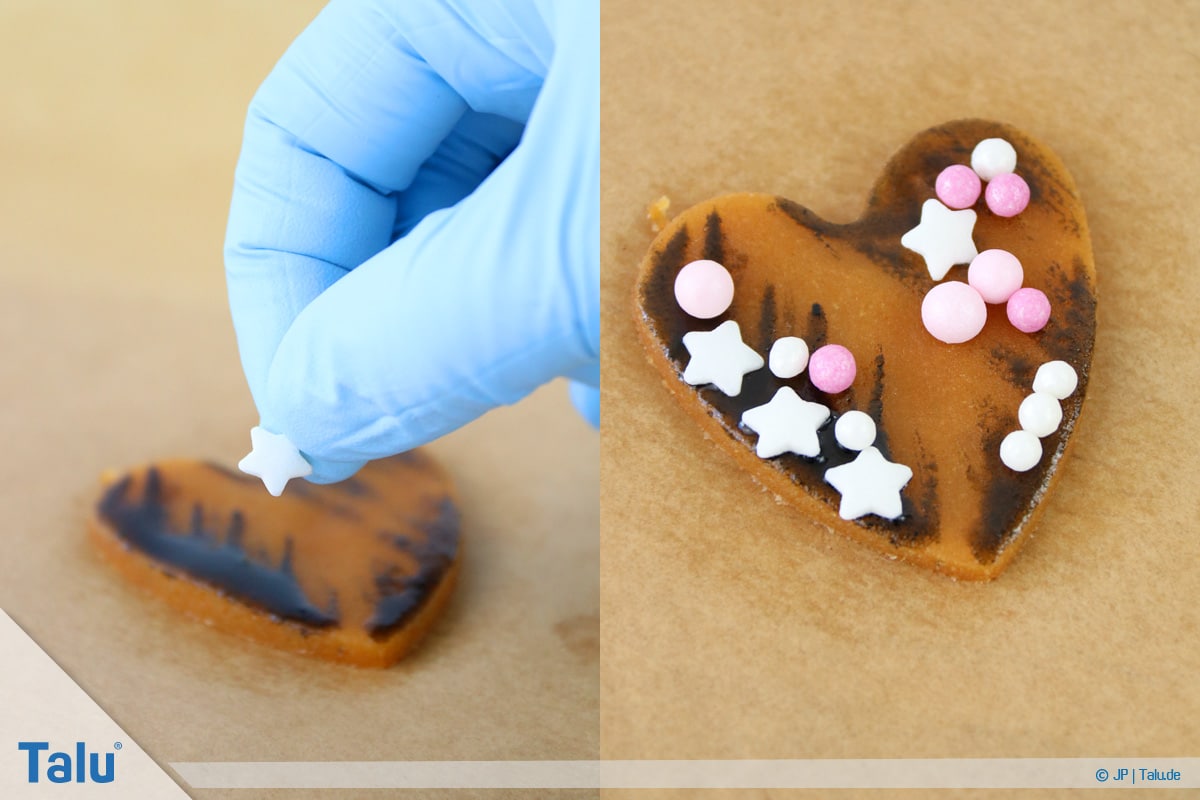 Marzipan färben, Variante mit Lebensmittelfarbe bemalen, Marzipan bemalt und dekoriert