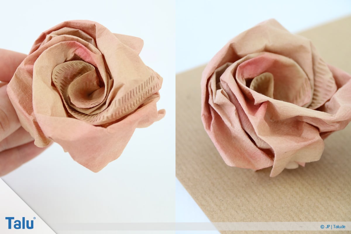 Papierrosen basteln, Anleitung, Papierrosen aus Filtertüten, fertige Rose aus Filtertüte