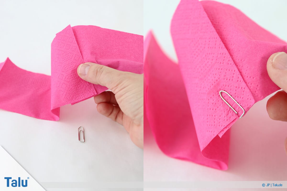 Papierrosen basteln, Anleitung, Papierrosen aus Servietten, Serviettenstreifen mit Büroklammer fixieren