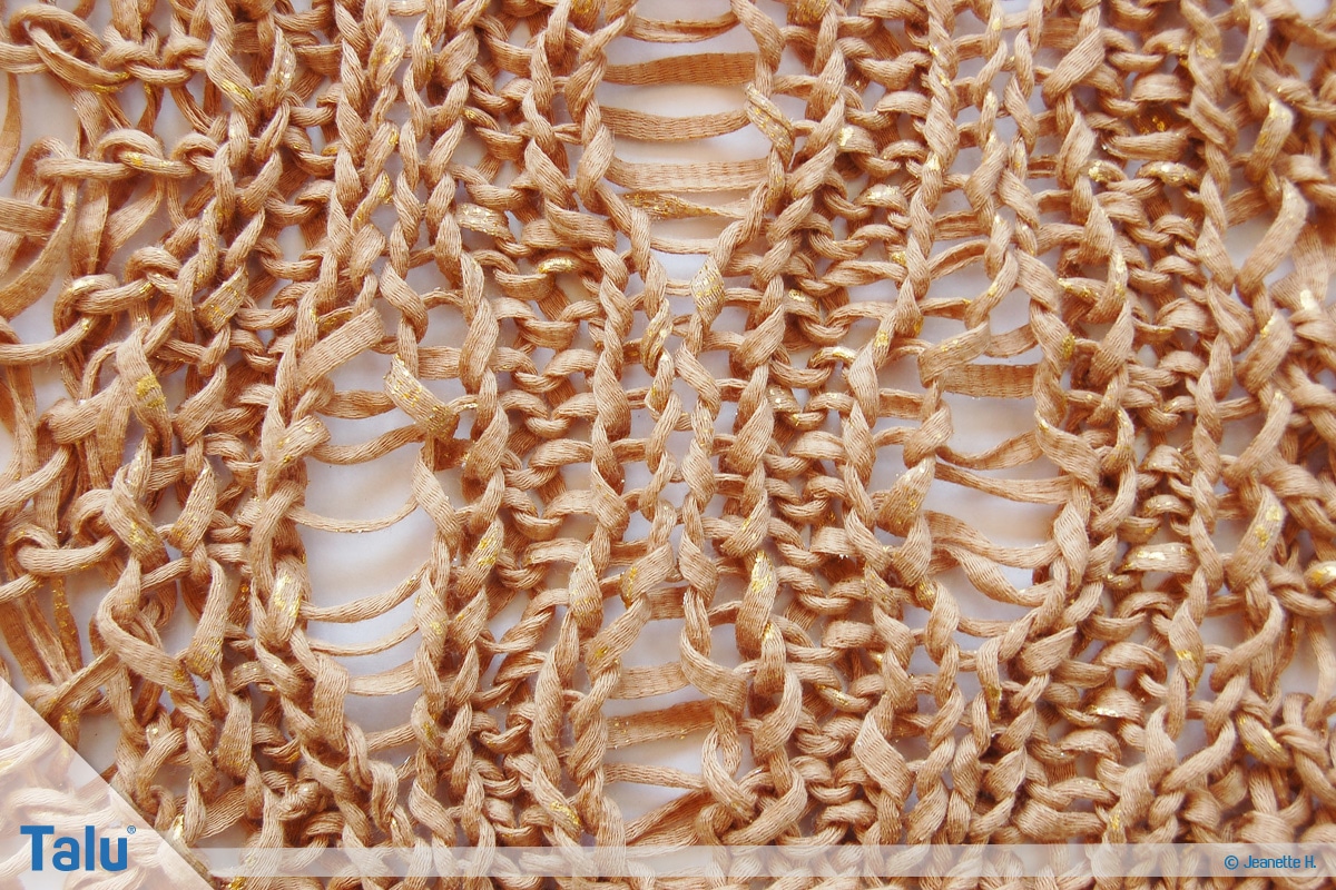 Fallmaschen stricken, senkrechtes Fallmaschenmuster, fertig gestrickt