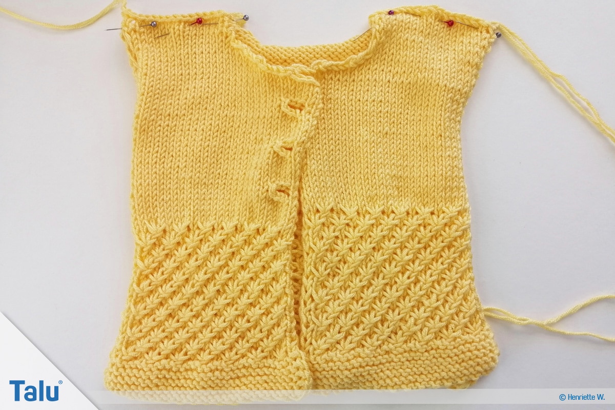 Babyjacke stricken, Anleitung Größe 56/62, Einzelteile der Babyjacke feststecken