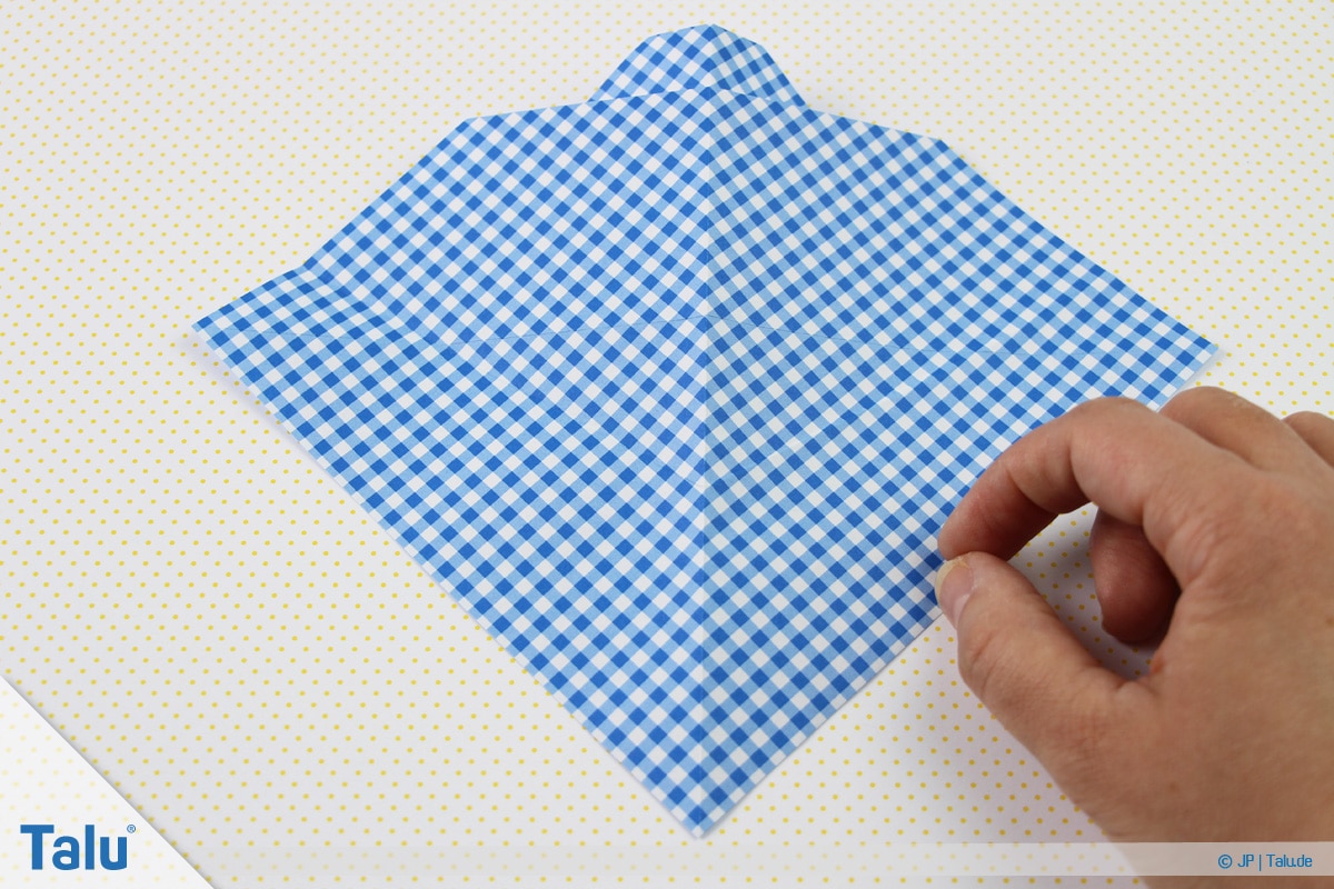 Origami Boot, Schiff basteln, erstes Schiffchen, Faltarbeit wieder öffnen
