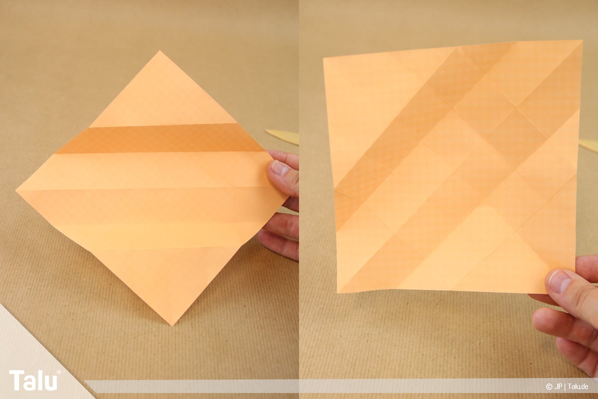 Haus aus Papier basteln, Papierhaus falten, gefaltetes Gitter entsteht