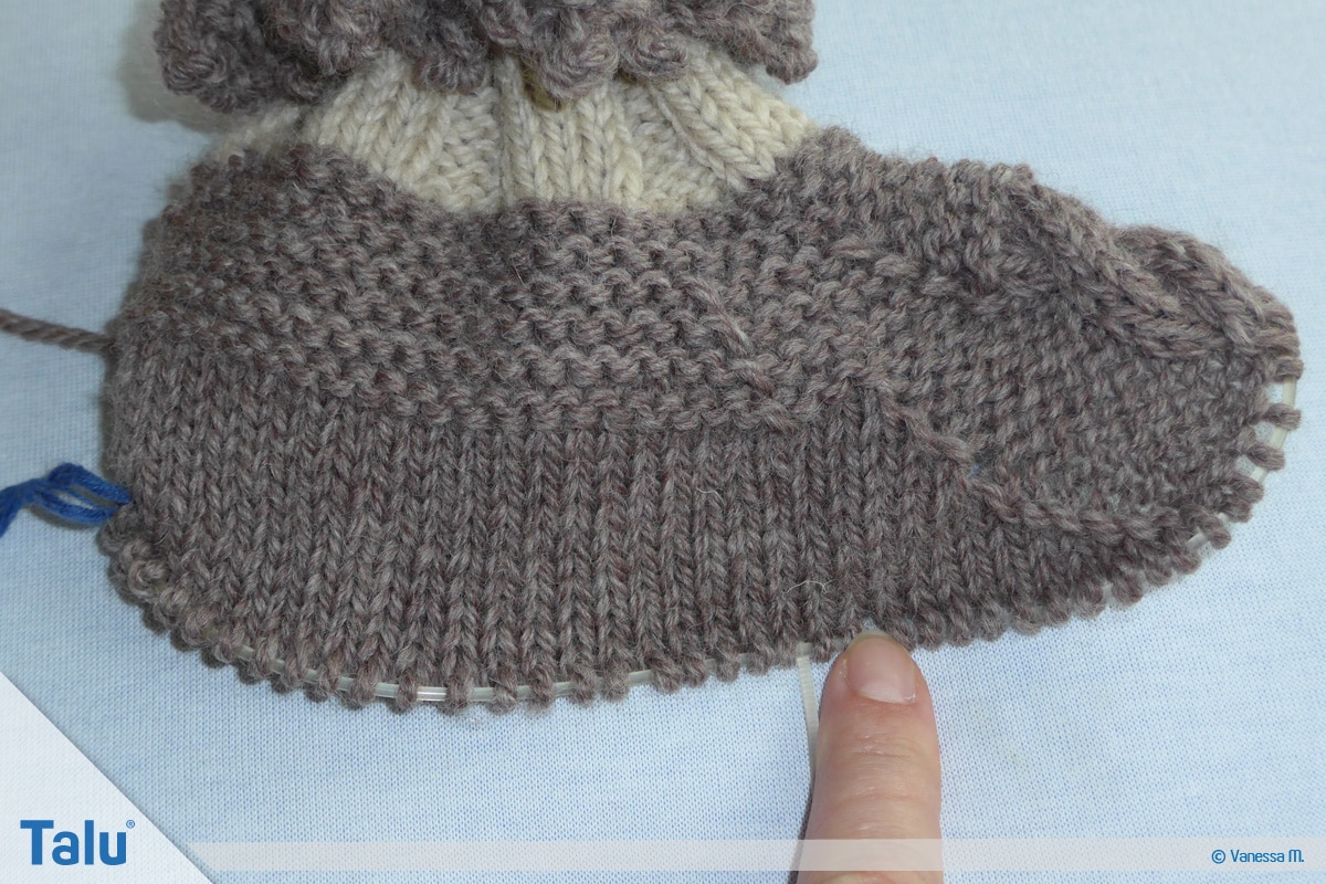 Gammlos stricken, Anleitung Hüttenschuhe, Fußteil arbeiten