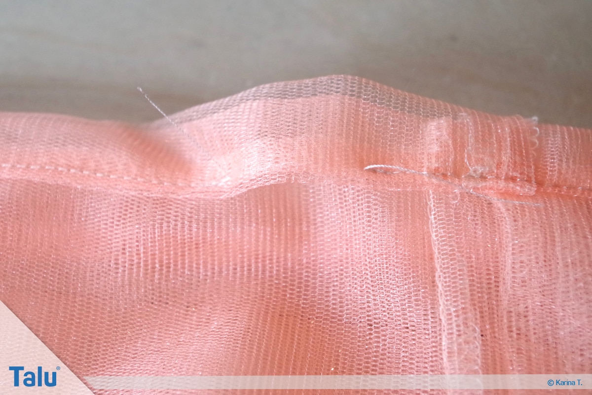 Tutu-Kleid/Rock selber machen, Anleitung, Öffnung für Gummiband-Einfädelung