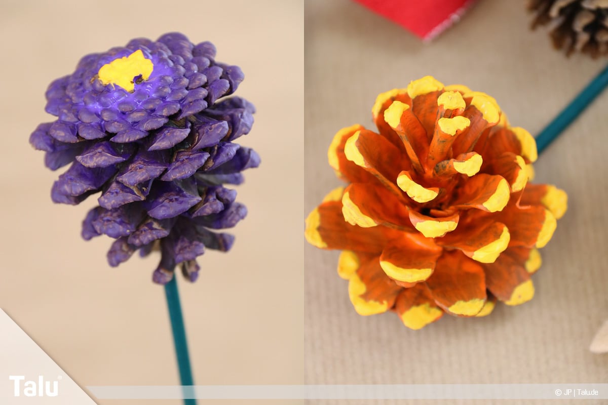Basteln mit Tannenzapfen, kreative Ideen, verschiedene Tannenzapfen-Blumen