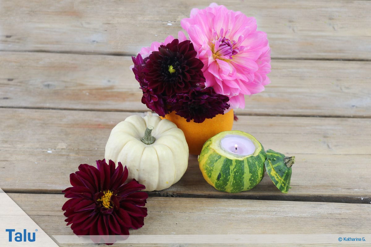 Herbst-Tischdeko selber machen, Kürbis-Teelichthalter