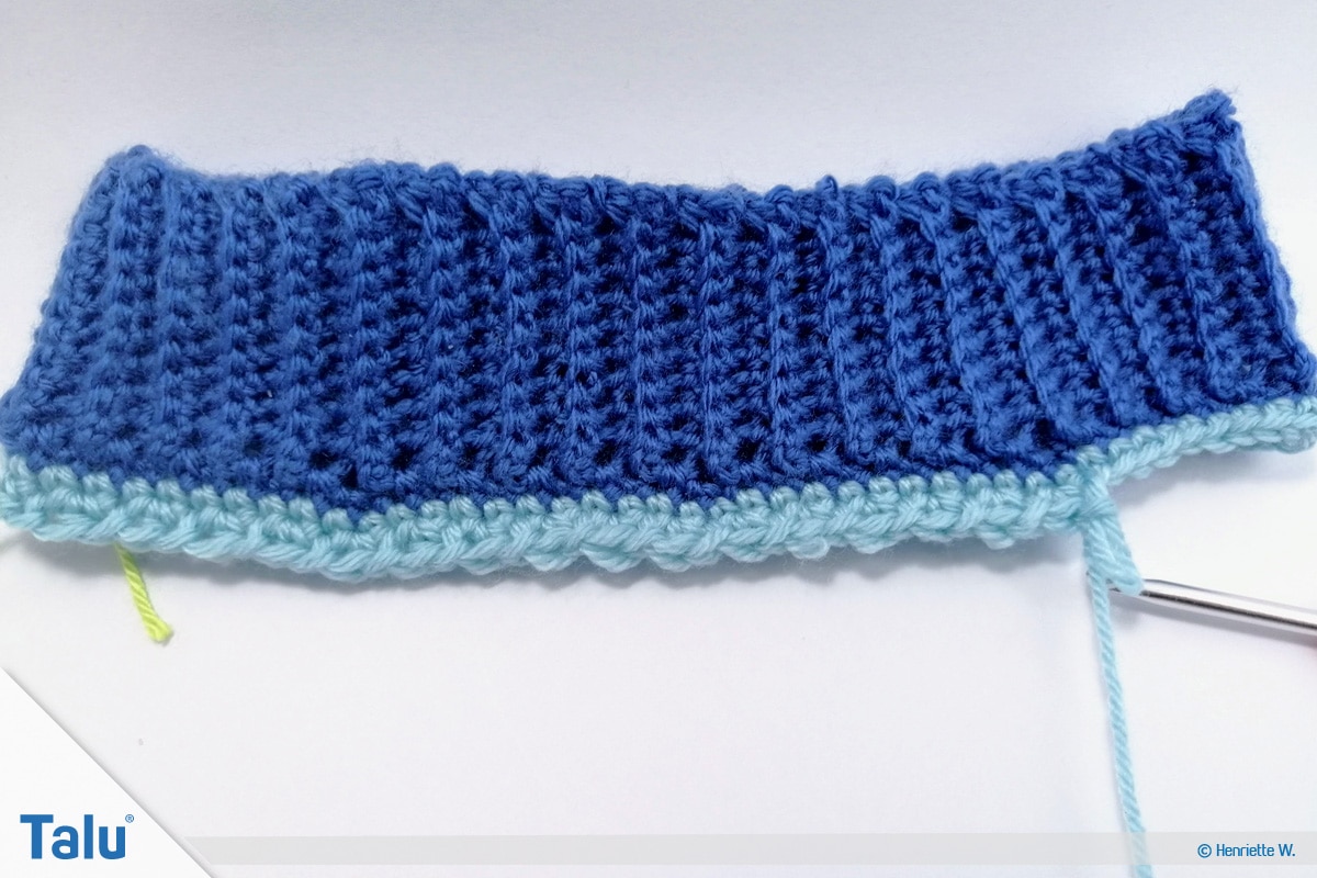 Babyhose häkeln, Anleitung Häkelhose, Hosenkörper im Grundmuster arbeiten
