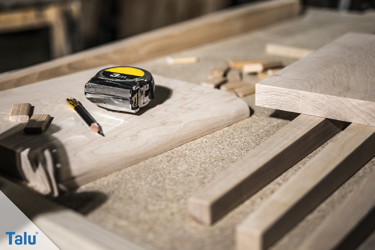 Laubsägearbeiten, Grundlagen und Vorlagen, Holz in verschiedenen Stärken verwenden