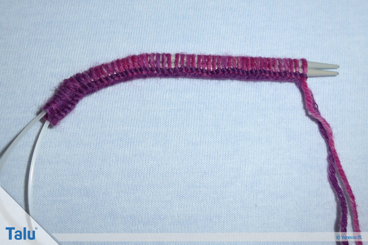 Socken stricken mit Rundstricknadel, Maschenanschlag Bündchen