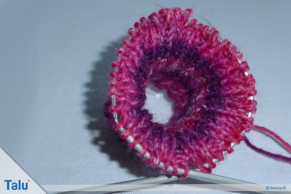 Socken stricken mit Rundstricknadel, Bündchenhöhe individuell stricken