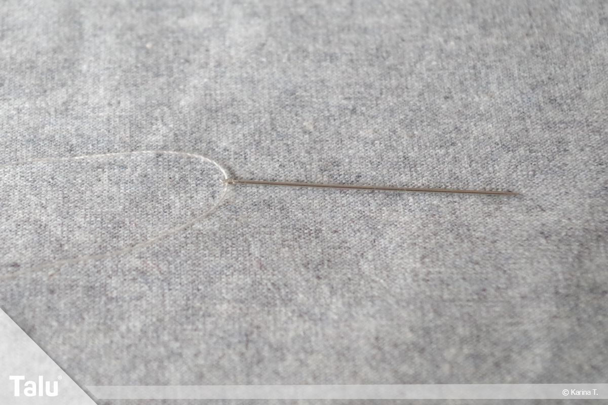 Steppstich/Rückstich, DIY-Anleitung, Nadel mit eingefädeltem Nähfaden