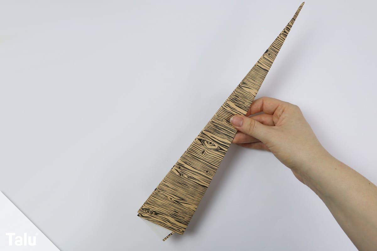 Papierflieger falten