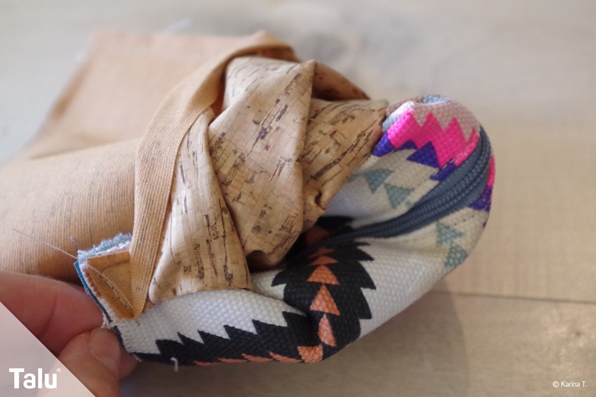 Tasche wenden