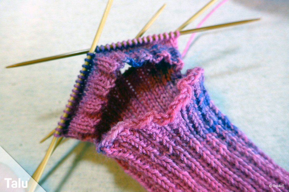 STRICKANLEITUNG Yogasocken Masol, Rutschfeste Socken