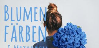 Blumen färben